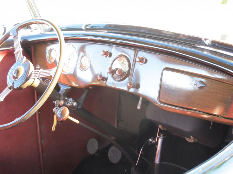  Ford 2-Door Custom Phaeton 1936 года  (фото 6 из 13)